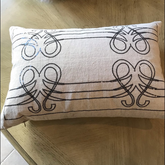 Ikhan decorative pillow, sequined design/ beige - Picture 1 of 8